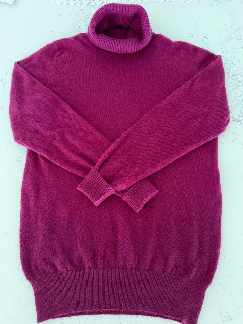 Carroll for Saruman’s 100% Cashmere Fuchsia Turtleneck Sweater Italy